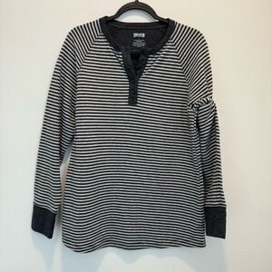 Duluth Trading Co Thermal Henley Long Sleeve size L